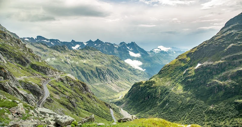 Les plus beaux sentiers faciles dans les Alpes françaises, nommés précisément